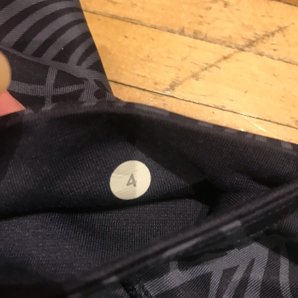 Lululemon 4 Wunder Under Crop Pretty Palm Cadet Blue Navy Greyvy Luxtreme​​ - Picture 7 of 7